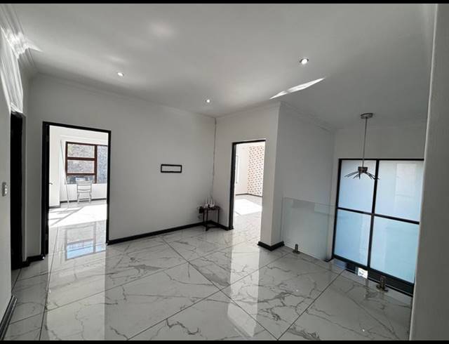 7 BEDROOM PROPERTY TO RENT IN FERNRIDGE ESTATE